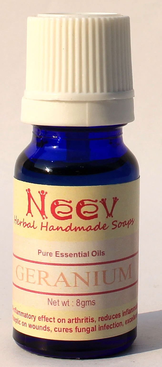 GERANIUM ESSENTIAL OIL
